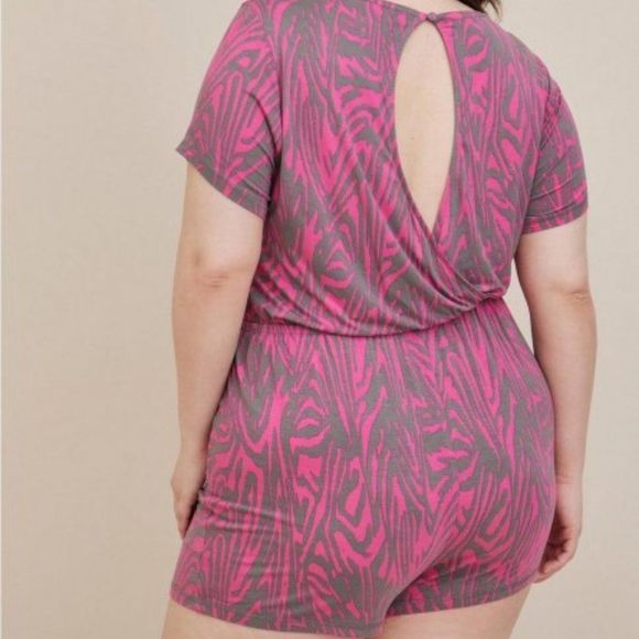 Torrid SUPER SOFT ELASTIC WAIST LOUNGE ROMPER - Picture 2 of 8